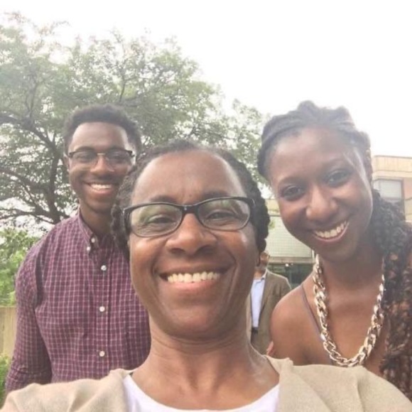 Meet your Posher, Carylon - Picture 1 of 1